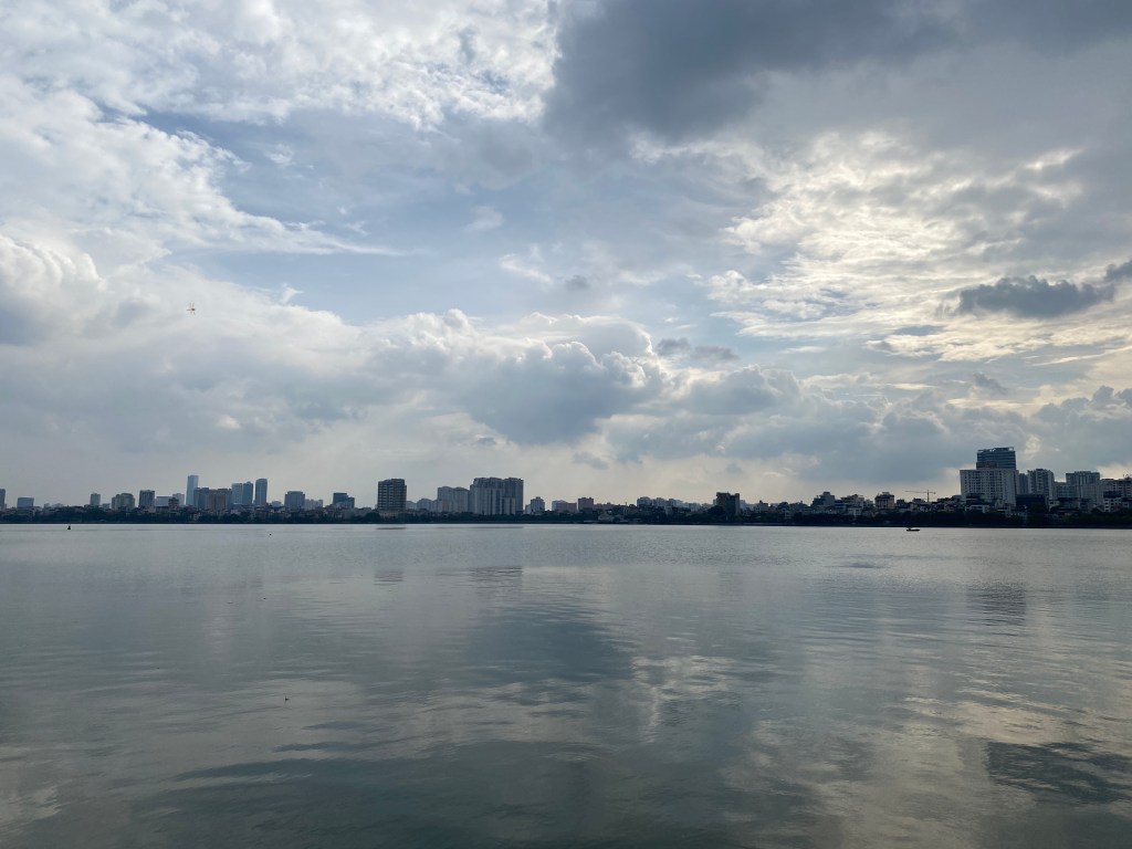 Trải nghiệm đi bộ Hồ Tây (lần thứ&nbsp;4)